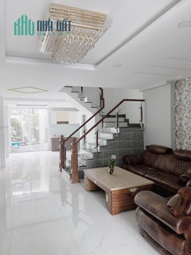 Mặt Tiền Kinh Doanh Nở Hậu Huỳnh Tấn Phát 4 Tầng 95m2 Chỉ Hơn 10 Tỷ Quận 7