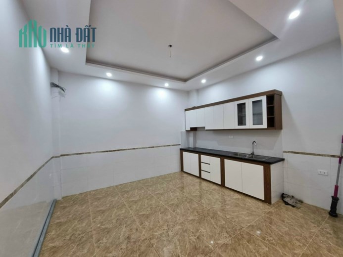 Bán nhà DÒNG TIỀN – MỄ TRÌ 45M, 5T,7P, 5 tỷ 55, nhà mới chỉ việc khai thác