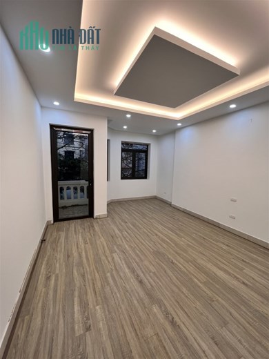 BÁN NHÀ KIM ĐỒNG 2 MẶT TIỀN - VỊ TRÍ ĐỈNH - NGÕ OTO TRÁNH - VIEW HỒ - VỈA HÈ KINH DOANH - HƠN 10 TỶ