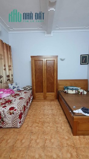 GẤP Bán nhà đẹp Phố Trần Thái Tông 57m2, mt 4.8m, gần ô tô, Kd, ở sướng 6.5 tỷ.