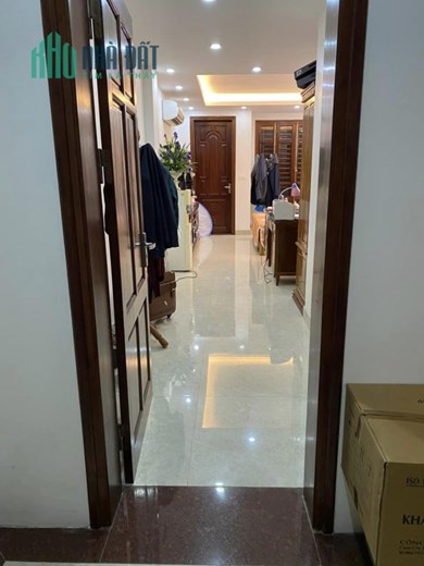 60m 7 Tầng Phân Lô Phố Nguyên Hồng. Thiết Kế Thông Sàn Kinh Doanh Cực Đỉnh.