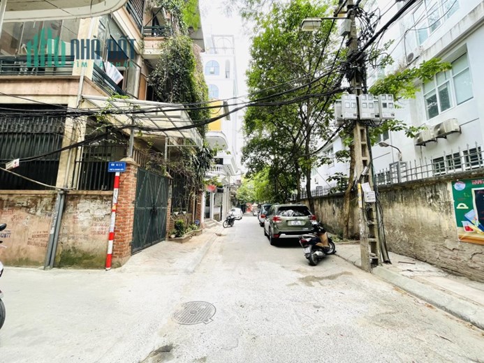 GÀ ĐẺ TRỨNG VÀNG CCMN 33 PHÒNG - THÁNG MÁY - FULL NỘI THẤT - MẶT NGÕ THÔNG - ÔTÔ ĐỖ CỬA - ÔTÔ TRÁNH