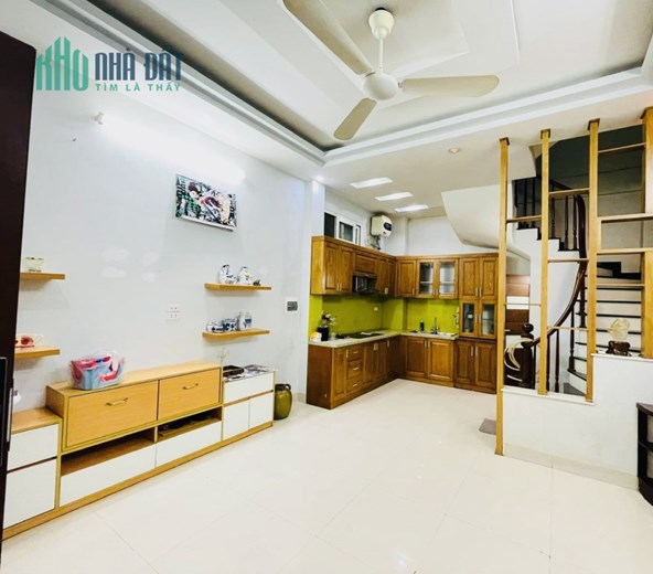 Chấn động giá rẻ như cho 5 tỷ 33 sở hữu ngay nhà đẹp Xuân Thủy 35M ở ngay