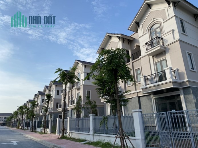 Biệt thự song lập 135m ngay Gia Lâm Ninh Hiệp gía chỉ từ 6,xx tỷ nhanh tay liên hệ em Dương