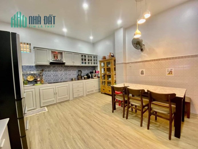 BIỆT THỰ MINI giữa lòng Sài Gòn - NGUYỄN ĐÌNH CHÍNH Q Phú Nhuận - THIẾT KẾ ĐẸP - NGANG bề thế 6M