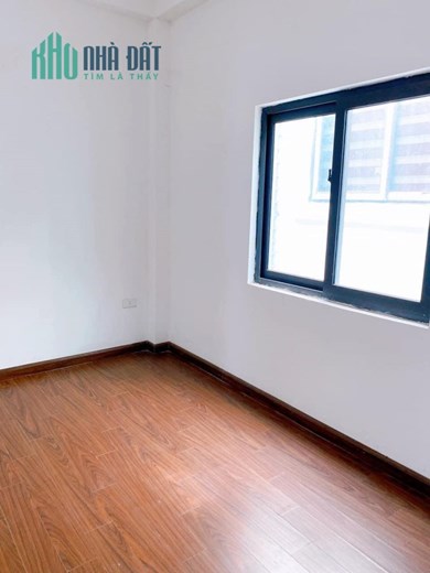 Bán nhà sổ đỏ 36 m2, 4 tầng, hướng Đông Nam, mặt tiền 3.4m, ngõ rộng 2.8m, thuộc Thiên Đường Bảo Sơn