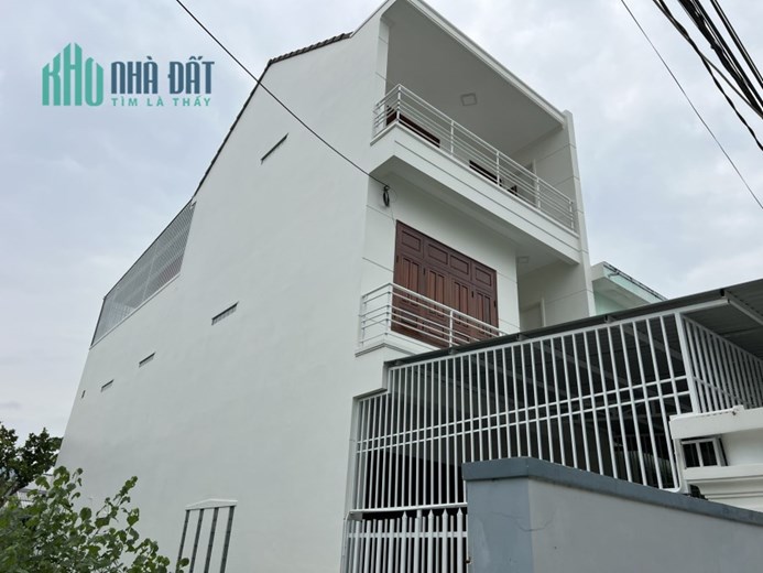 Bán nhà 3 tầng Vĩnh Ngọc, Nha Trang cách Sông Cái 50m