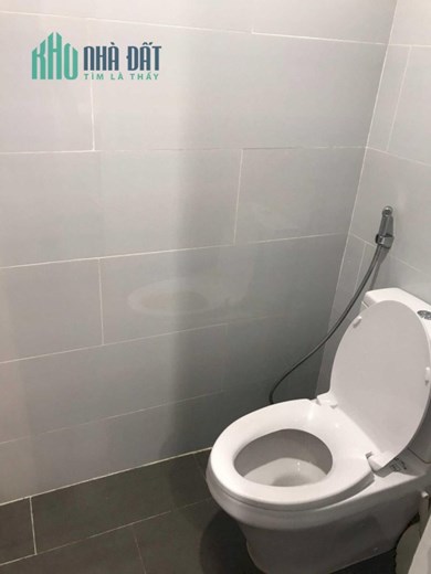 Nhà cho thuê 3 tầng làm văn phòng có hầm để xe.
