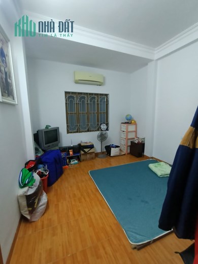 Tôi cần bán nhà 5 tầng Quan Nhân ô tô đỗ cổng- giá 2,8 tỷ