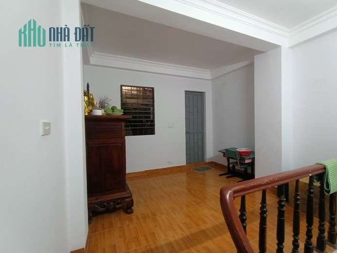 Tôi cần bán nhà 5 tầng Quan Nhân ô tô đỗ cổng- giá 2,8 tỷ