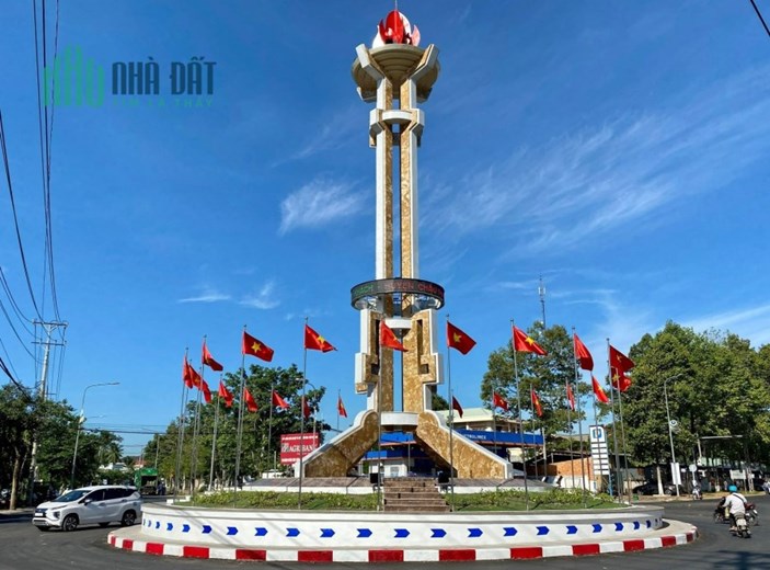 BÁN GẤP 5151M2 ĐẤT BÊN ẤP CÂY ỔI, SỔ RIÊNG CÔNG CHỨNG NGAY.