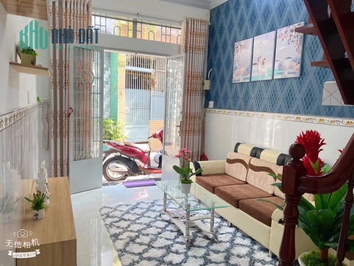 Nhà mới 4 lầu 68m2 (4x13), thiết kế đẹp, full nội thất, đang cho thuê 35tr, bán 11,2 tỷ