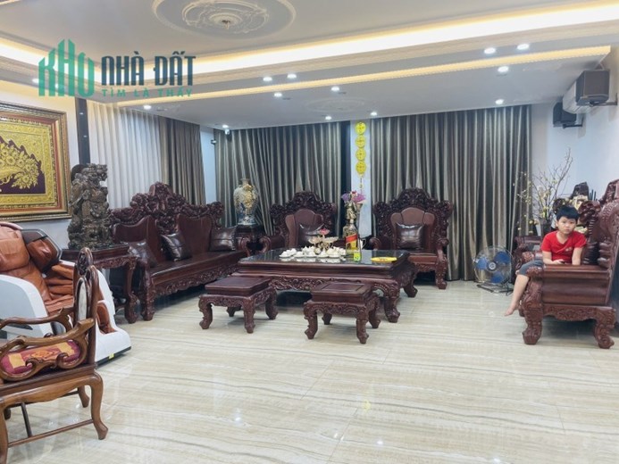 Bán Nhà phân lô TRUNG KÍNH TO, Vũ Phạm Hàm - Hè 3m, Ô TÔ TRÁNH KINH DOANH: 70m2 x 6 tầng.