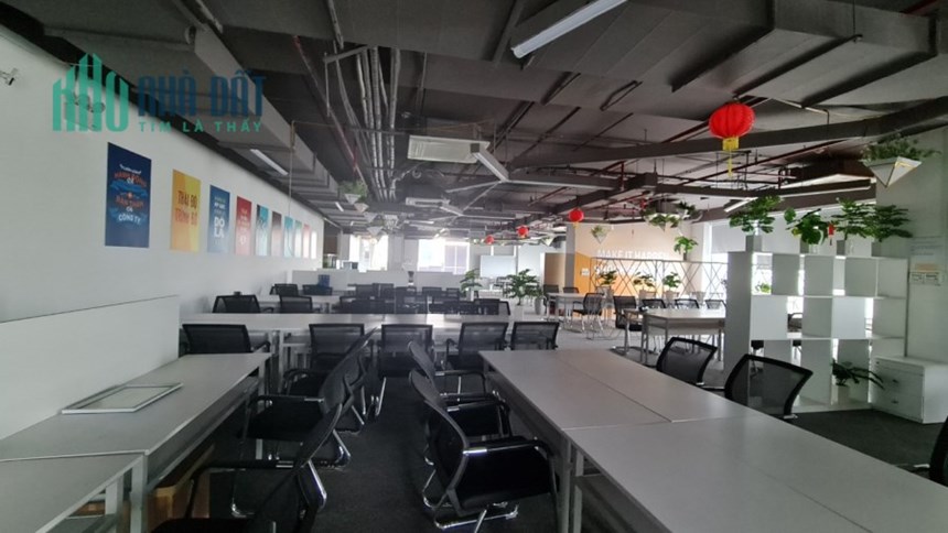 Chào thuê 340m sàn vp tòa nhà Trung Yên Plaza giá hợp lý, sẵn bàn giao tới khách hàng