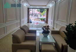 Bán tòa nhà văn phòng phố Nguyễn Ngọc Vũ đường 10 m, 65 m² 7 T thang máy giá 14.5 tỷ.