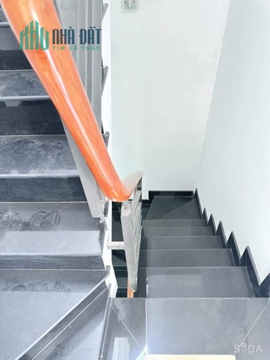 BÁN NHÀ HXH ĐƯỜNG Nguyễn Đình Chiểu QUẬN 3 - gần CAO THẮNG - 4 tầng BTCT