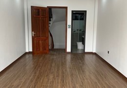 Bán nhà phố Trần Quý Cáp Đống Đa 34m 5 tầng mặt tiền thoáng ngõ thông gần ô tô nhỉnh 4 tỷ lh