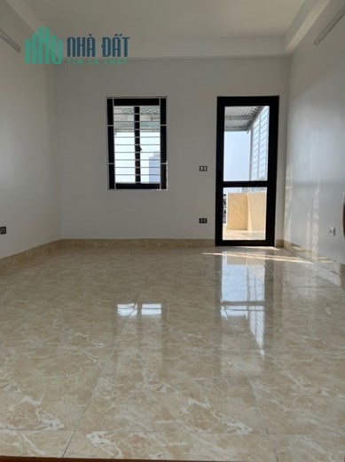 Bán nhà phố Trần Quý Cáp Đống Đa 34m 5 tầng, mặt tiền thoáng ngõ thông gần ô tô nhỉnh 4 tỷ lh
