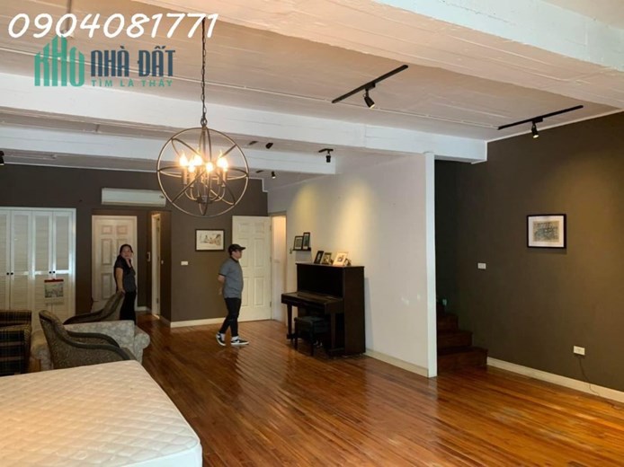 Nhà mặt phố Mai Anh Tuấn - mặt hồ Hoàng Cầu Dt: 115m2 x 5.5 tầng thang máy