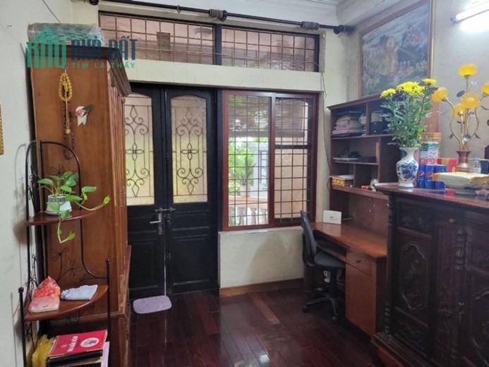 Mỗ Lao Hà Đông, nhà 3 tầng, đường 2 oto tránh. 63m2
