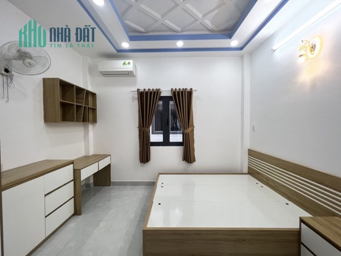 Nhà bán Quận Tân Phú dưới 6 tỷ mới nhất - Ngang 5, CN 84m2