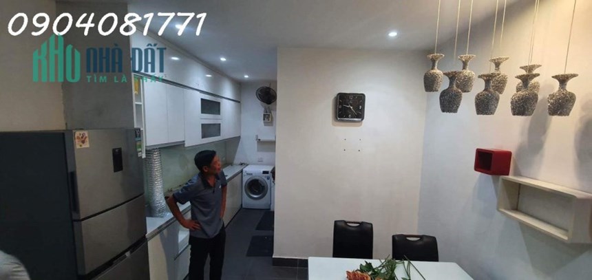 Bán nhà mặt phố Bồ Đề - Long Biên - 25m2x5 tâng - 5 tỷ