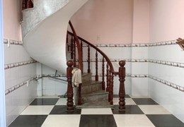 Bán nhà 5 tầng BTCT đường Cách Mạng Tháng Tám, Tân Bình, DTSD 75m2 ngang gần 4m, 3PN 3WC, chỉ 2.65