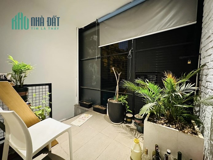 BÁN CHUNG CƯ CẦU GIẤY 43M2- 2 PHÒNG NGỦ THOÁNG SÁNG- GIÁ 1,7 TỶ