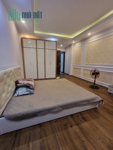 Bán Nhà Quận Thanh Xuân, Ngõ rộng thênh thang, 45m x5 tầng. MT 4m giá 5,x tỷ
