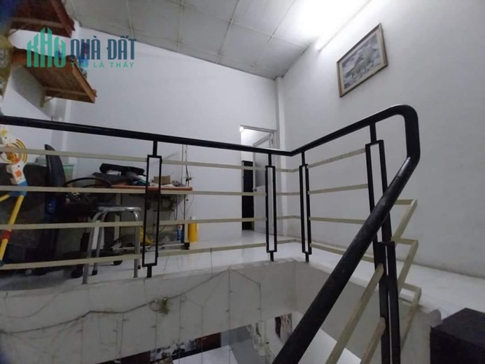 NHÀ HXH QUANG TRUNG - ds14 - 2 TẦNG ĐÚC - NHỈNH 2tỷ - NGANG 7M