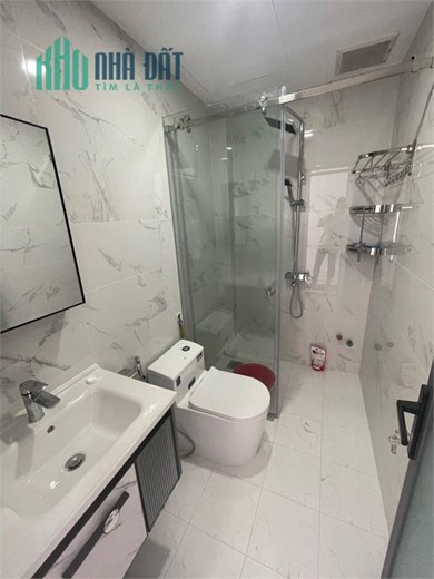 Khu Vip Phường 5, Dương Quãng Hàm, Gò Vấp – Hẻm 10m, 76m2, 3 tầng, 8.6 tỷ.