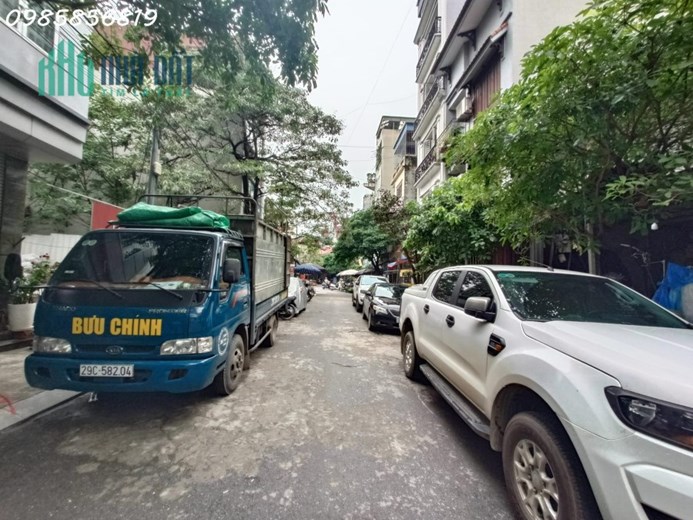 SIÊU ĐỈNH, BÁN ĐẤT DỊCH VỤ KĐT VĂN PHÚ 50M, MT 5M 8.5 TỶ, VỈA HÈ, KINH DOANH