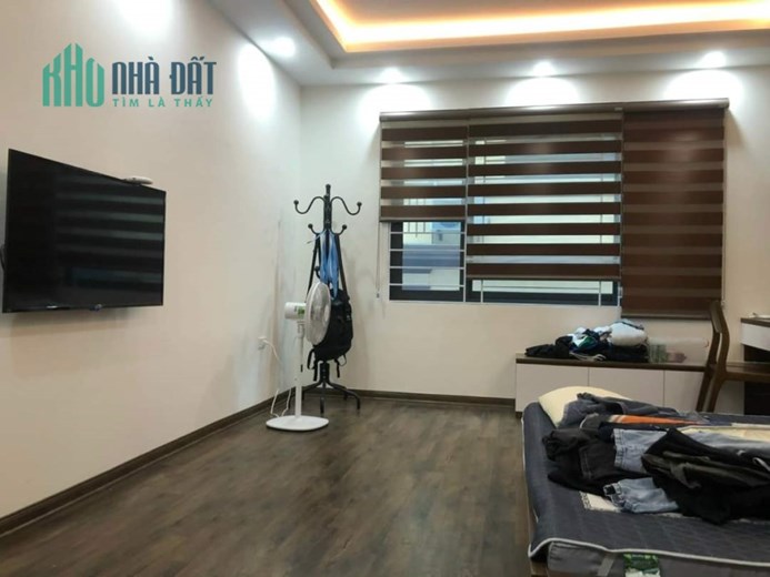 BÁN NHÀ CẦU GIẤY. Gần ĐH Quốc Gia. Ô TÔ VÀO NHÀ, 5 tầng, 50m2, hơn 7 tỷ