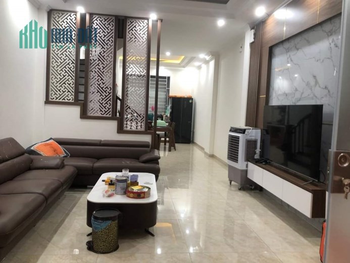 BÁN NHÀ CẦU GIẤY. Gần ĐH Quốc Gia. Ô TÔ VÀO NHÀ, 5 tầng, 50m2, hơn 7 tỷ