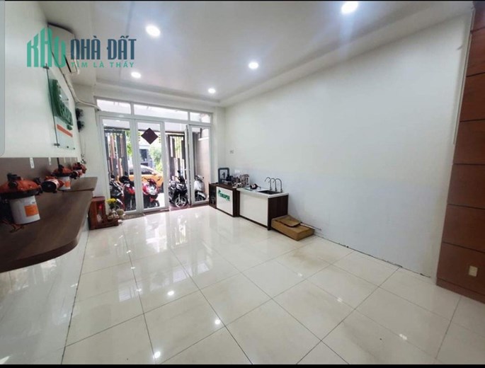 Bán nhà 4 tầng sổ hồng đường Cao Đức Lân,Quận 2,Đang cho thuê 35tr /tháng.