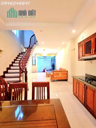 Bán nhà phố Chùa Bộc Dt.40m 4tầng, Mt.4.3m, giá 6.5 tỷ
