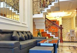 Bán nhà Phạm Ngọc Thạch 42m2, 5 tầng đẹp ở luôn, giá bán nhỉnh 4 tỷ