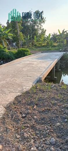 BÁN GẤP đất vị trí đẹp, lộ oto tại xã Phú Đức, huyện Long Hồ, Vĩnh Long