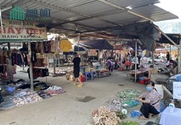 Bán nhà thổ cư tại Tân Trào, Sơn Dương, Tuyên Quang. Cách chợ 1,5km. Kinh doanh dc. Giá 30 tr/m2