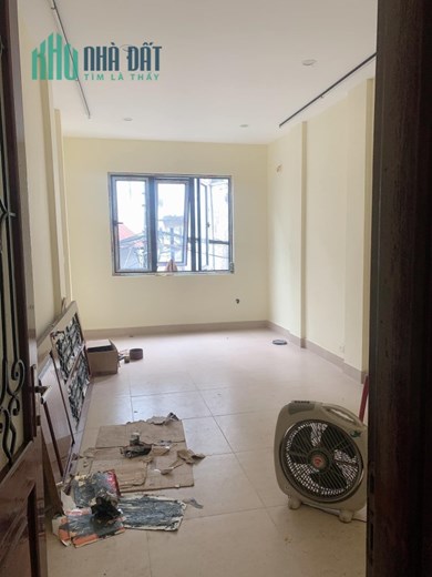 BÁN NHÀ NGÕ VĂN CHƯƠNG ĐỐNG ĐA HÀ NỘI. Ô TÔ TRÁNH. NHÀ ĐẸP 4 TẦNG .GIÁ HƠN 100 TR/M