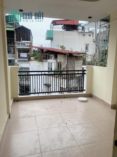 BÁN NHÀ NGÕ VĂN CHƯƠNG ĐỐNG ĐA HÀ NỘI. Ô TÔ TRÁNH. NHÀ ĐẸP 4 TẦNG .GIÁ HƠN 100 TR/M