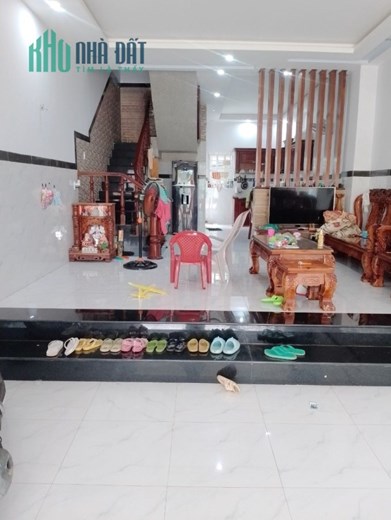Bán nhà MT đường Lý Thường Kiệt-TTTM Ngãi Giao - Giá 4.3 Tỷ TL