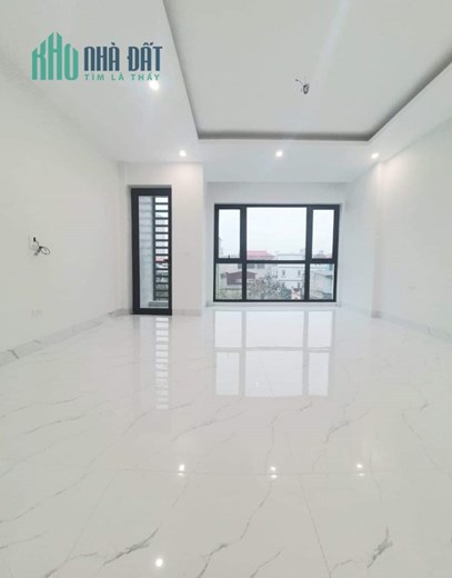 Cho thuê cửa hàng kinh doanh, ô tô tránh, đường Mậu Lương, Hà Đông, 350m, 6 tầng,30 triệu