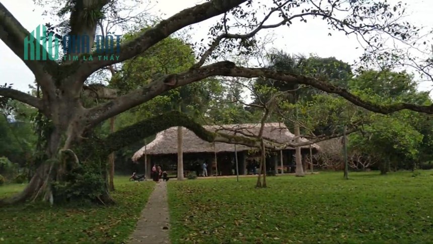 Bán đất Đường chính Ql2c, Tuyên Quang. Cách Đình Hồng Thái 500m. Dân cư sầm uất. giá chỉ 45 tr/m2