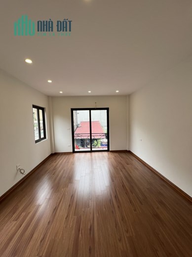 Đống Đa - Xã Đàn - Lô góc - Nhà 4 tầng, cách ô tô 30 m -  60m2 - MT 8 m- giá 7 tỷ