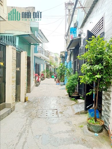 Nhà bán hẻm thẳng 177 Bùi Minh Trực P5Q8 - Giá : 4.5 Tỷ
