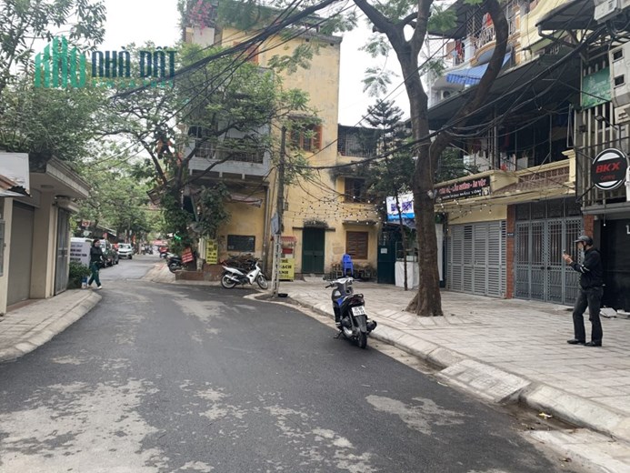 Bán nhà mặt ngõ Tạ Quang Bửu, Bách Khoa. DT 125m2x3T vỉa hè cực rộng