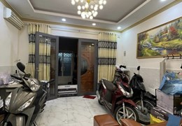 Bán Nhà 3 Tầng - 65M2 - Mở Thêm Sân Thượng - Sát Mặt Đường Trần Nhân Tôn - Quận 10 - 0902934079