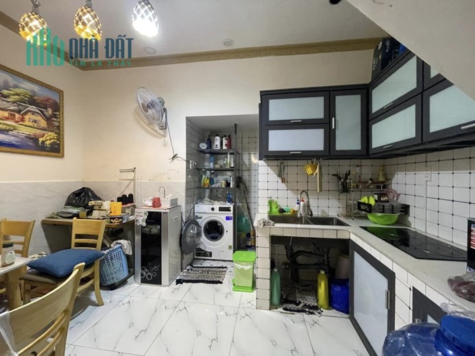 Bán Nhà 3 Tầng - 65M2 - Mở Thêm Sân Thượng - Sát Mặt Đường Trần Nhân Tôn - Quận 10 - 0902934079