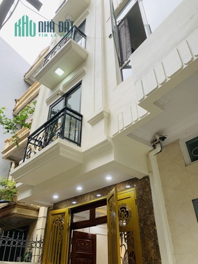 Cực hiếm. Bán nhà phố Khương Trung, Thanh Xuân. 35m2 x 5T. MT 5m. Ô TÔ. Hơn 4 Tỷ. 0378230032